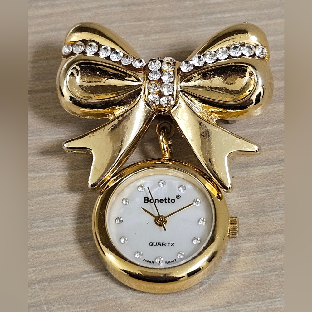 VTG Bonetto Bow Brooch Rhinestones Gold Tone Watch Japan Movement Quartz